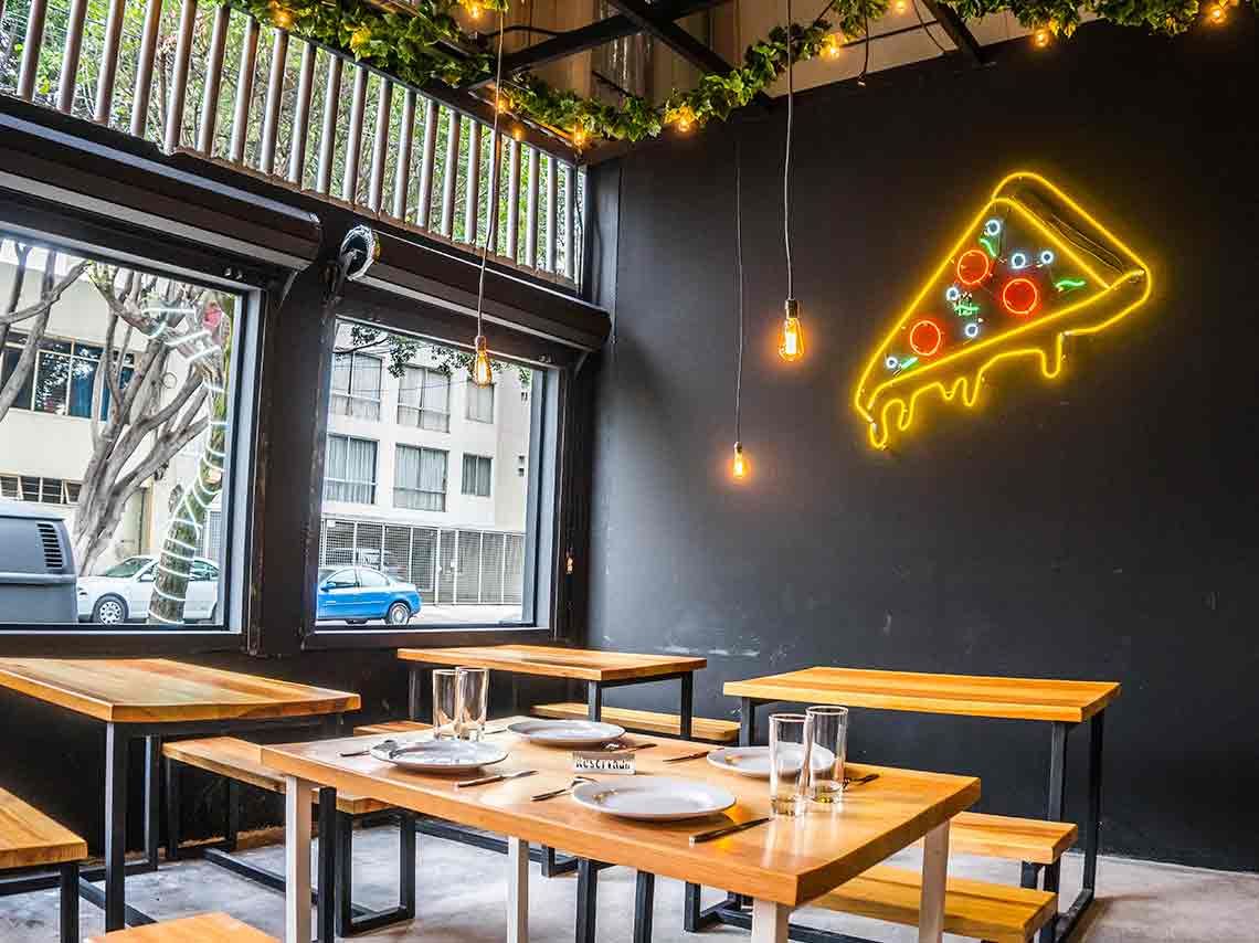 Vista exterior de nuestra pizzería