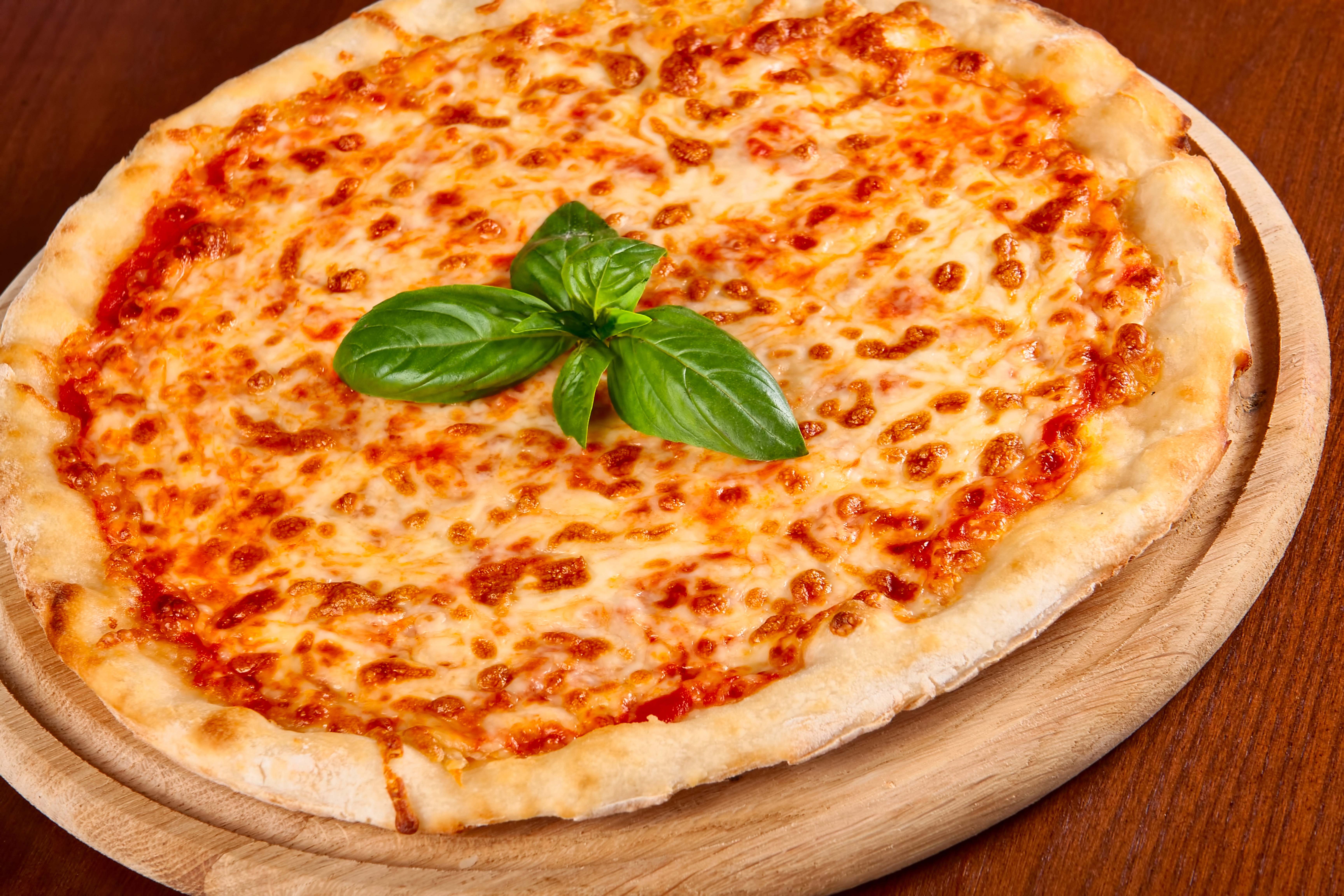 Variedad de pizzas artesanales