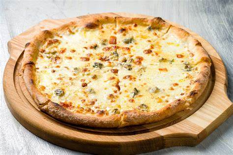 Diversidad de sabores, pizza cuatro quesos